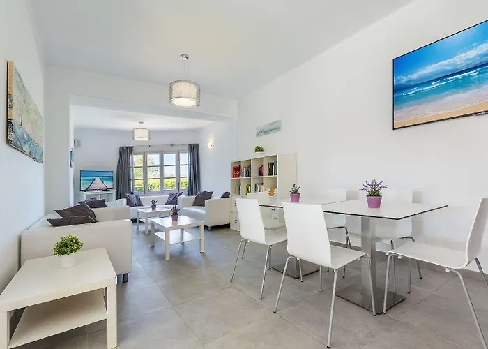 Готель Panorama 2*